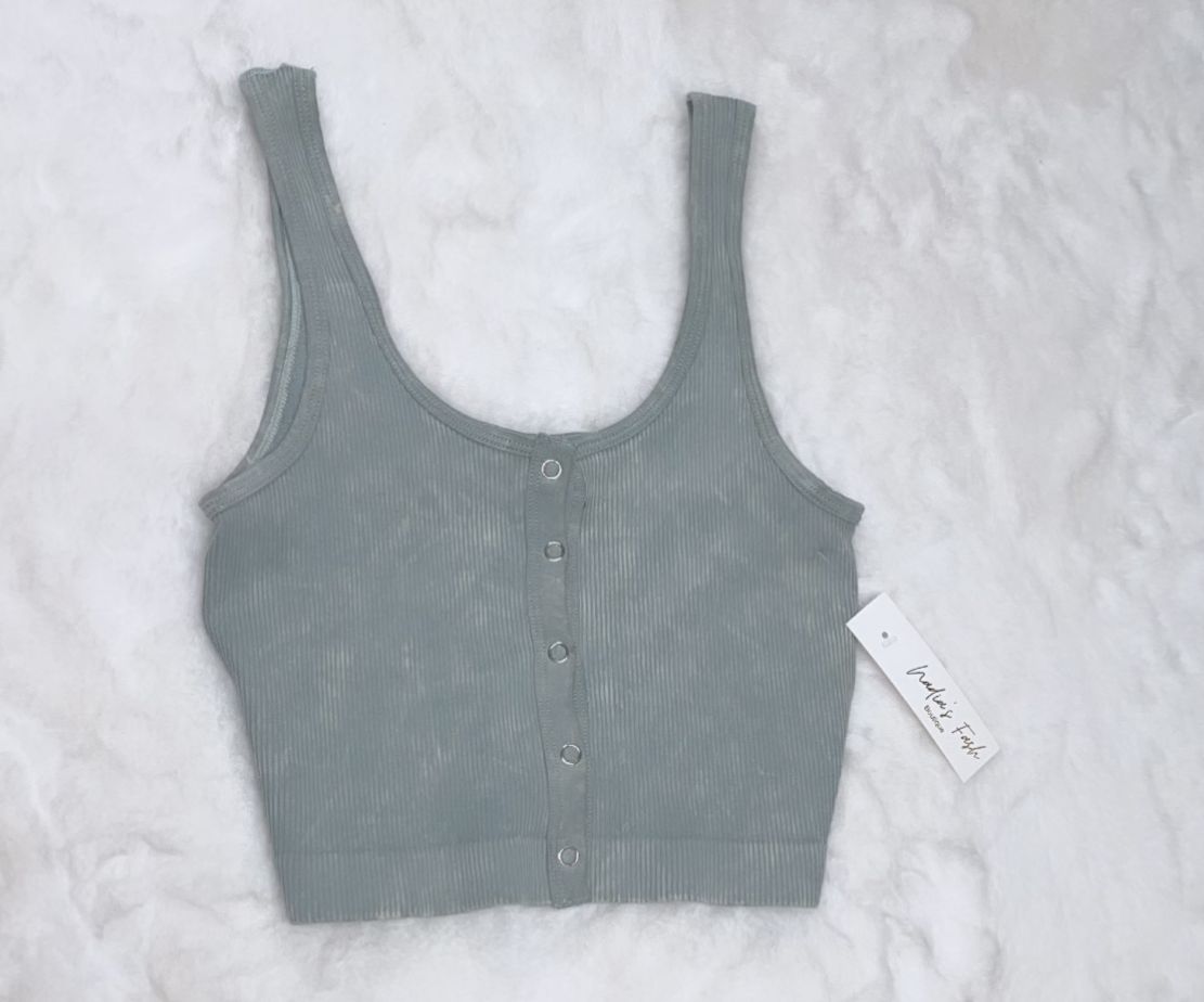 Stretchy Tee